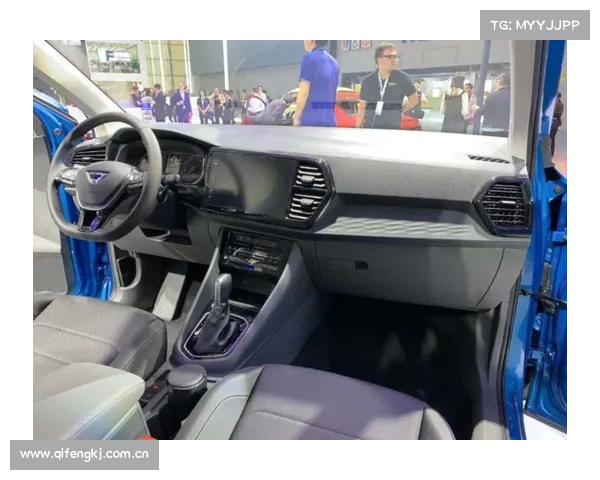 全新捷达VS7内饰首曝光！车长超4.6米 油耗6.7L 150马力配1.4T